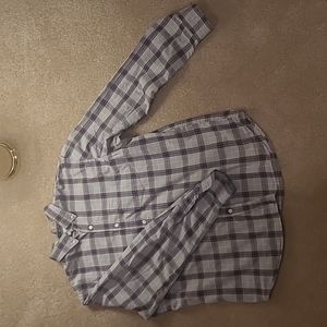 Old navy slim fit men's large button down